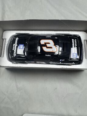 Dale Earnhardt #3 Goodwrench 1997 Monte Carlo 1:24 Diecast Action NIB
